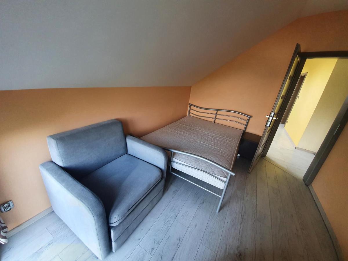 Dom Nad Jeziorem Roznowskim Tegoborze Exteriör bild