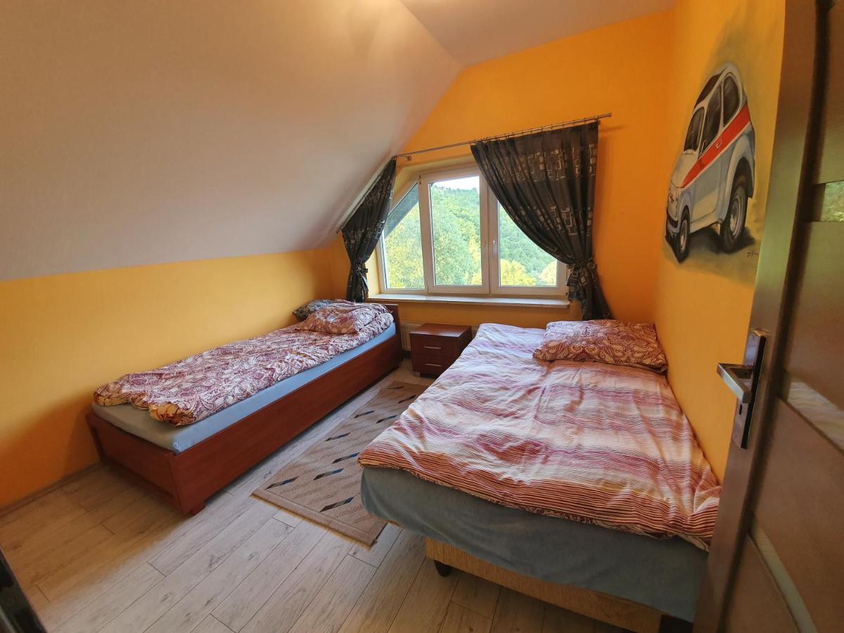 Dom Nad Jeziorem Roznowskim Tegoborze Exteriör bild