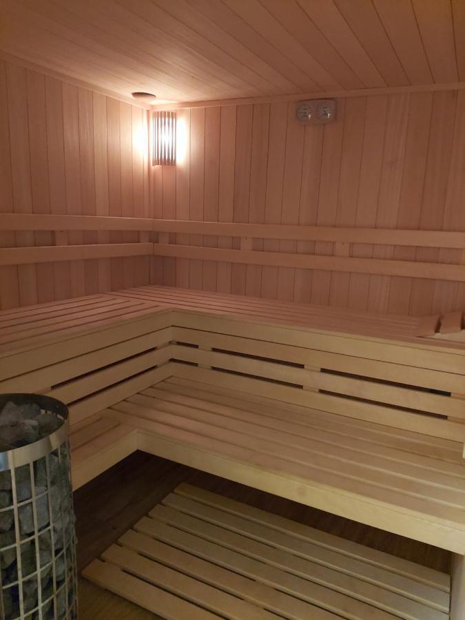 Dom Nad Jeziorem Roznowskim Tegoborze Exteriör bild