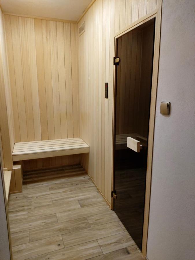 Dom Nad Jeziorem Roznowskim Tegoborze Exteriör bild